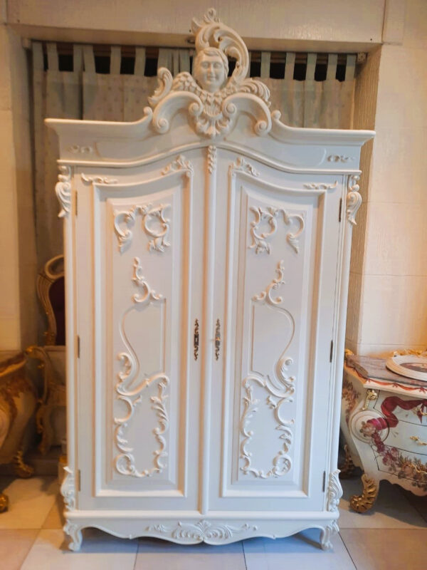 Marie Antoinette Armoire